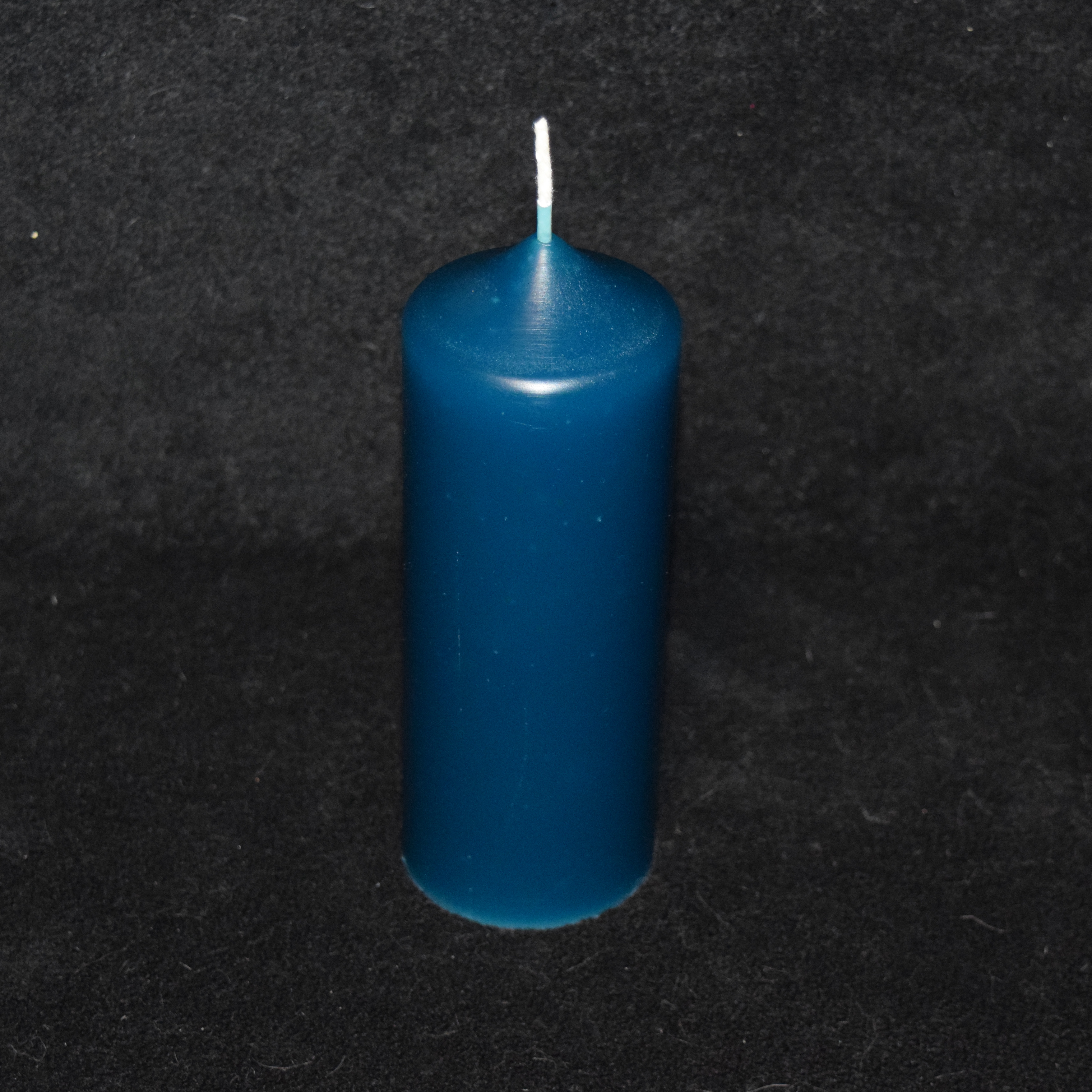 Spitze Stumpen-Kerze einfarbig