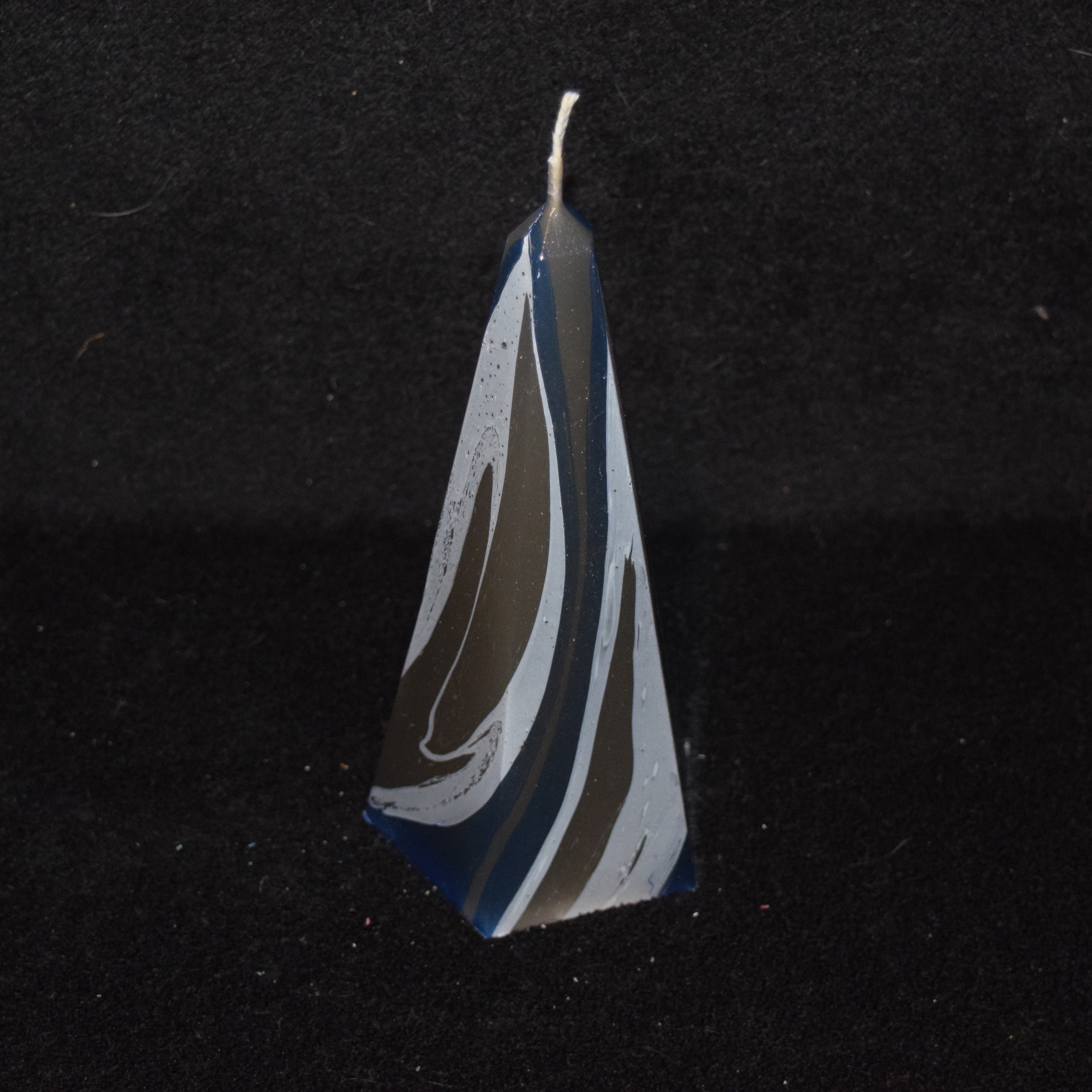 Obelisk-Kerze marmoriert