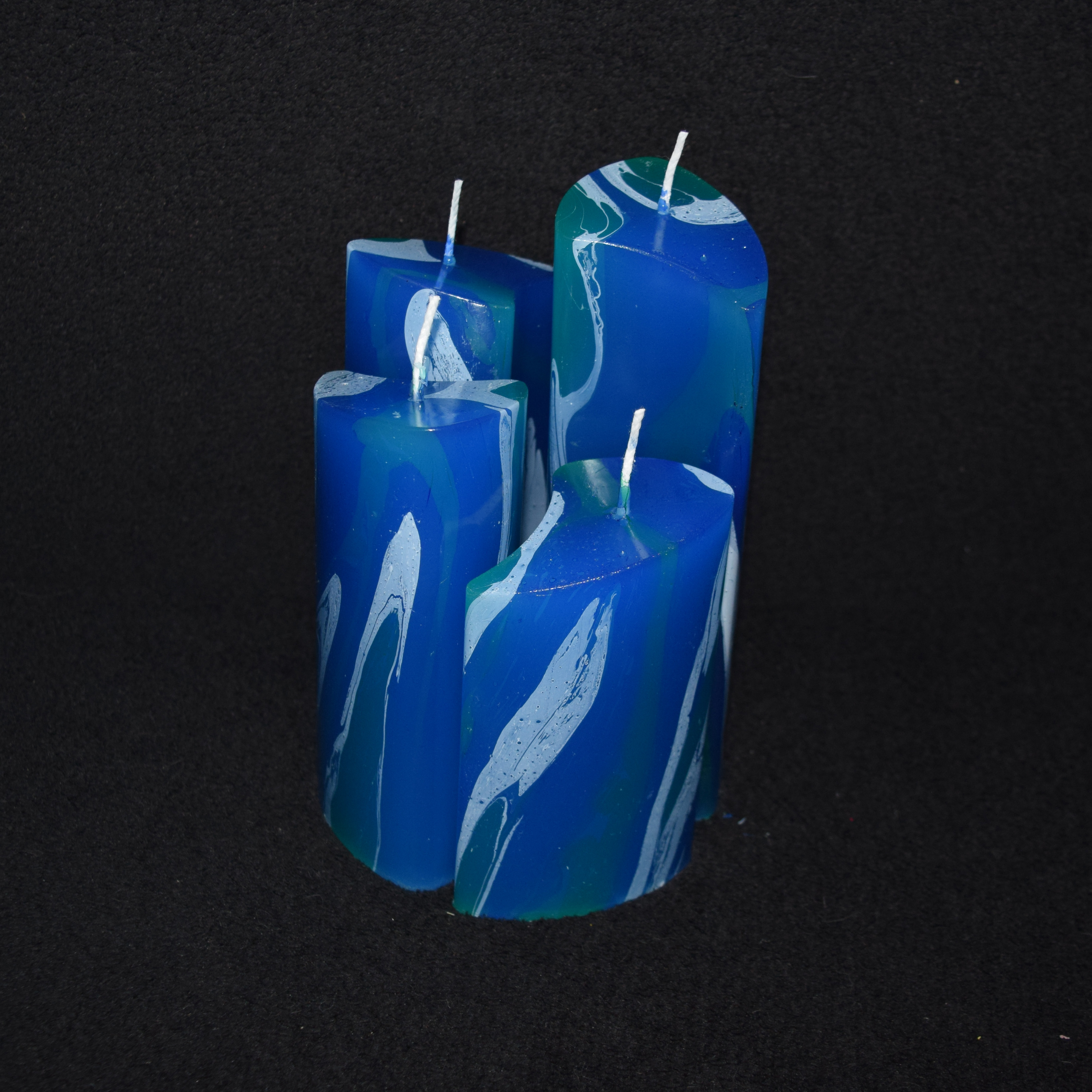 Kerzen-Arrangement rund 4er-Set marmoriert - Kerzenfarbe: hellblau + türkis/weiß