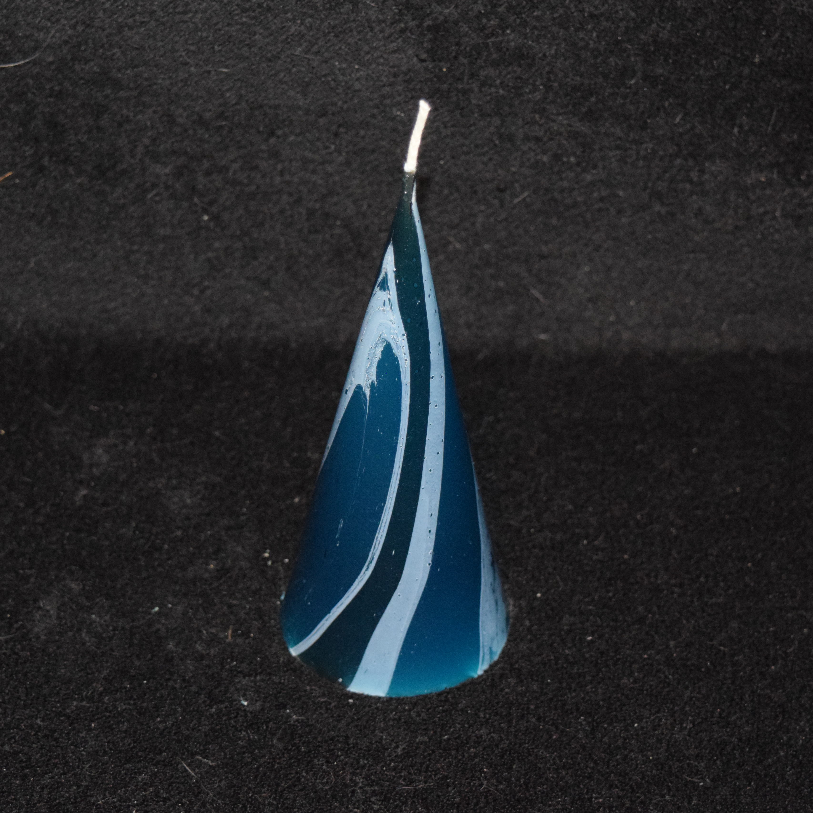 Kleine Kegel-Kerze marmoriert