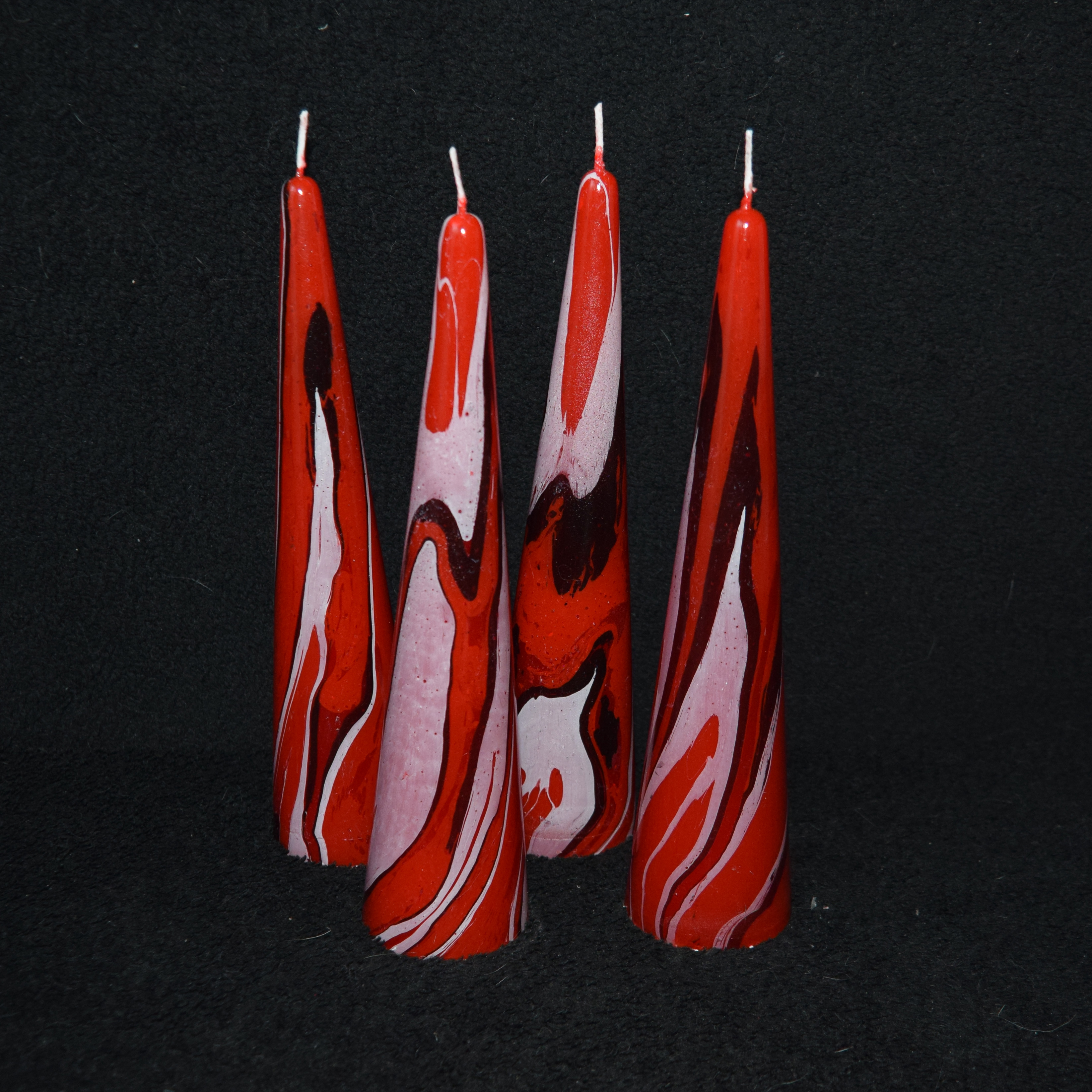 Große Kegel-Kerzen 4er-Set marmoriert