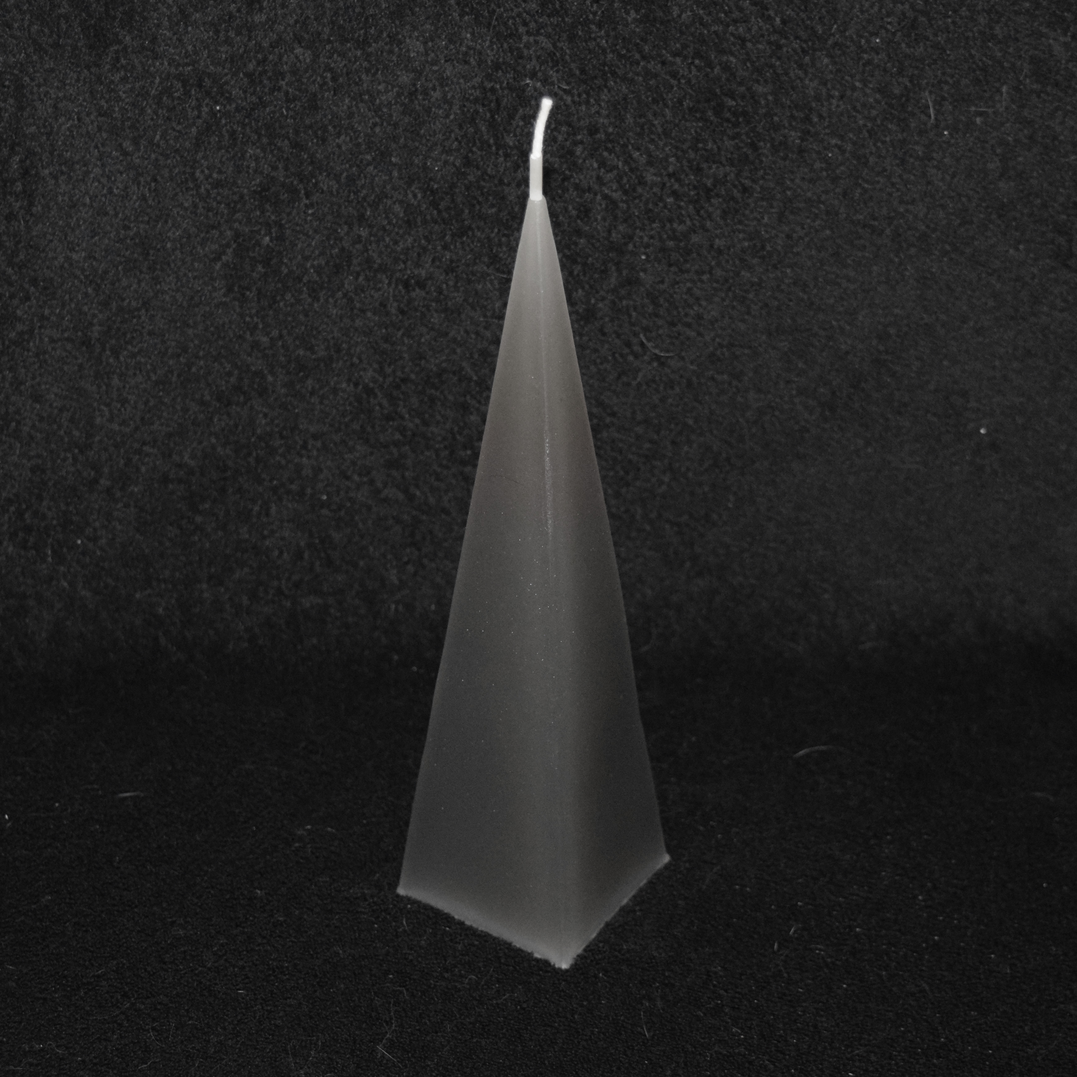 Pyramiden-Kerze einfarbig