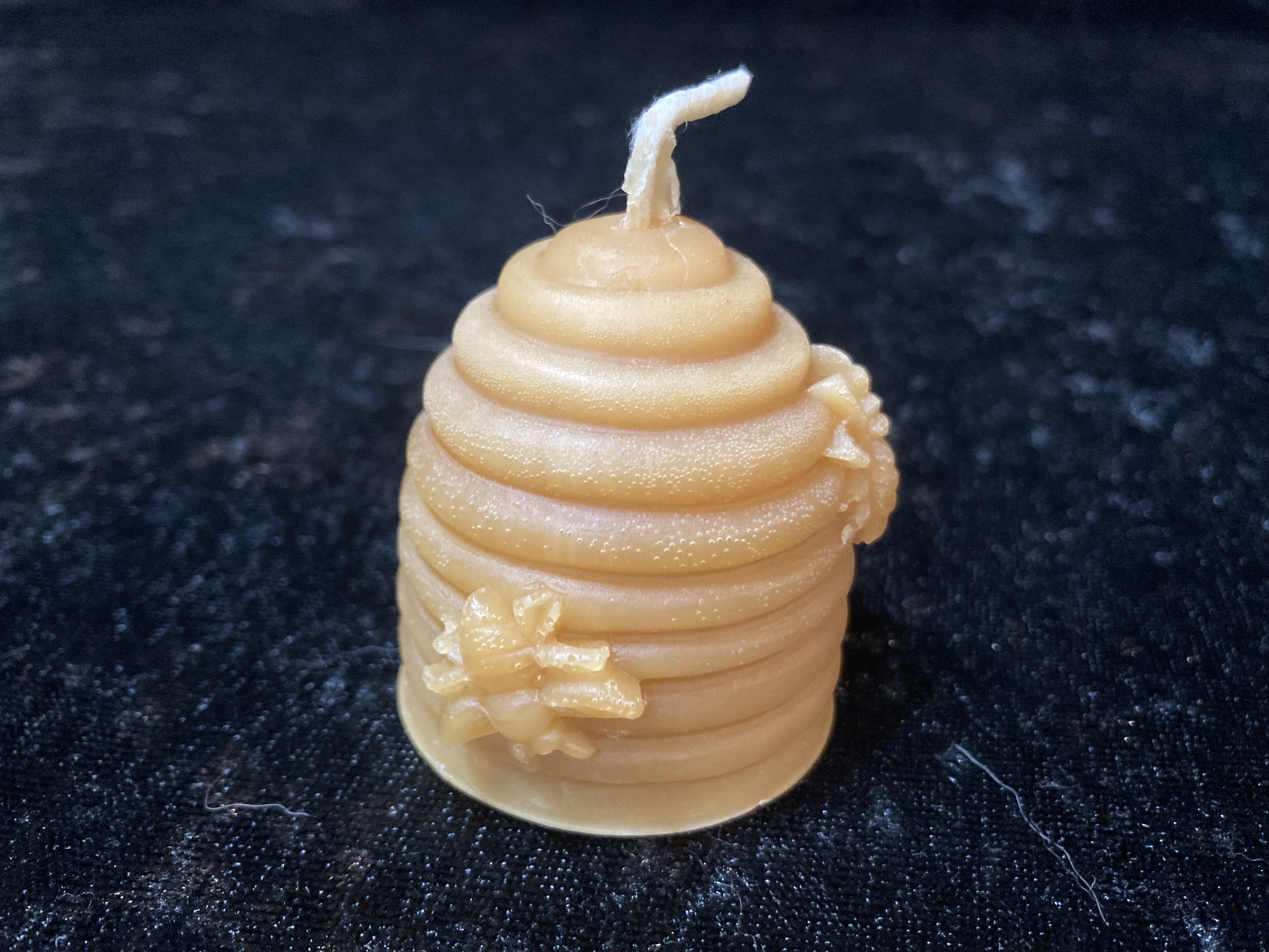 Bienenstock-Kerze aus Bienenwachs